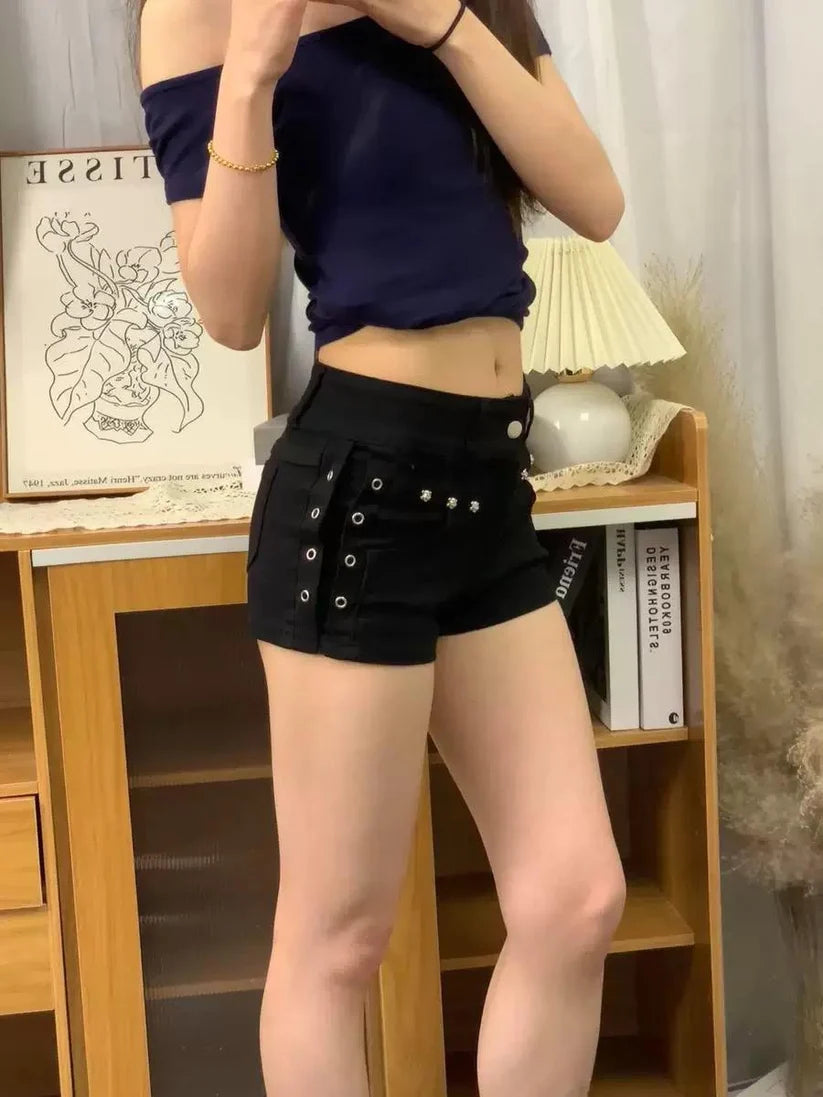 Velra Shorts