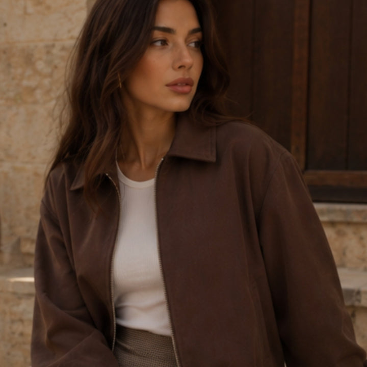 Cassie Veste